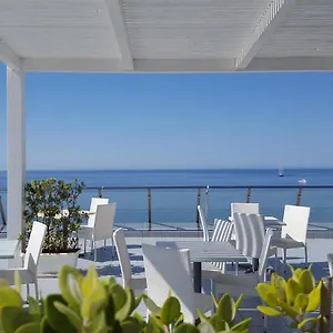 https://admeto.sicilyhotelsitaly.net